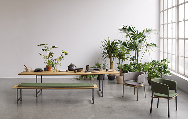 CECILIE MANZ ATMOSPHERE DINING SET 02 PHOTO CREDITS GLOSTER