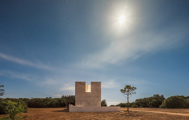 alvaro siza vieira hillside chapel lagos 1ex