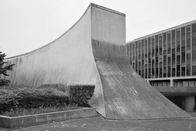  Blue Crow Media Bobigny Bourse BW