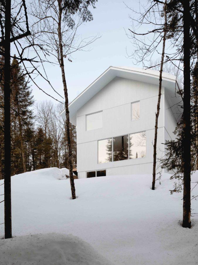 Atelier L'Abri Schnee-Eule chalet house Québec snow