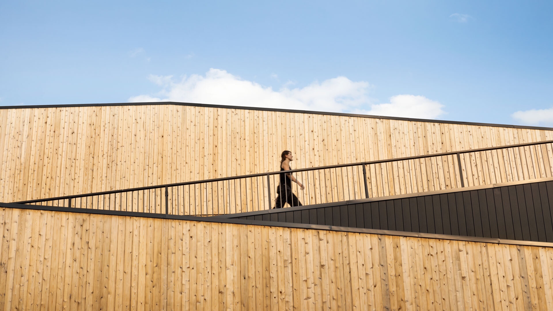 Grow wood facade