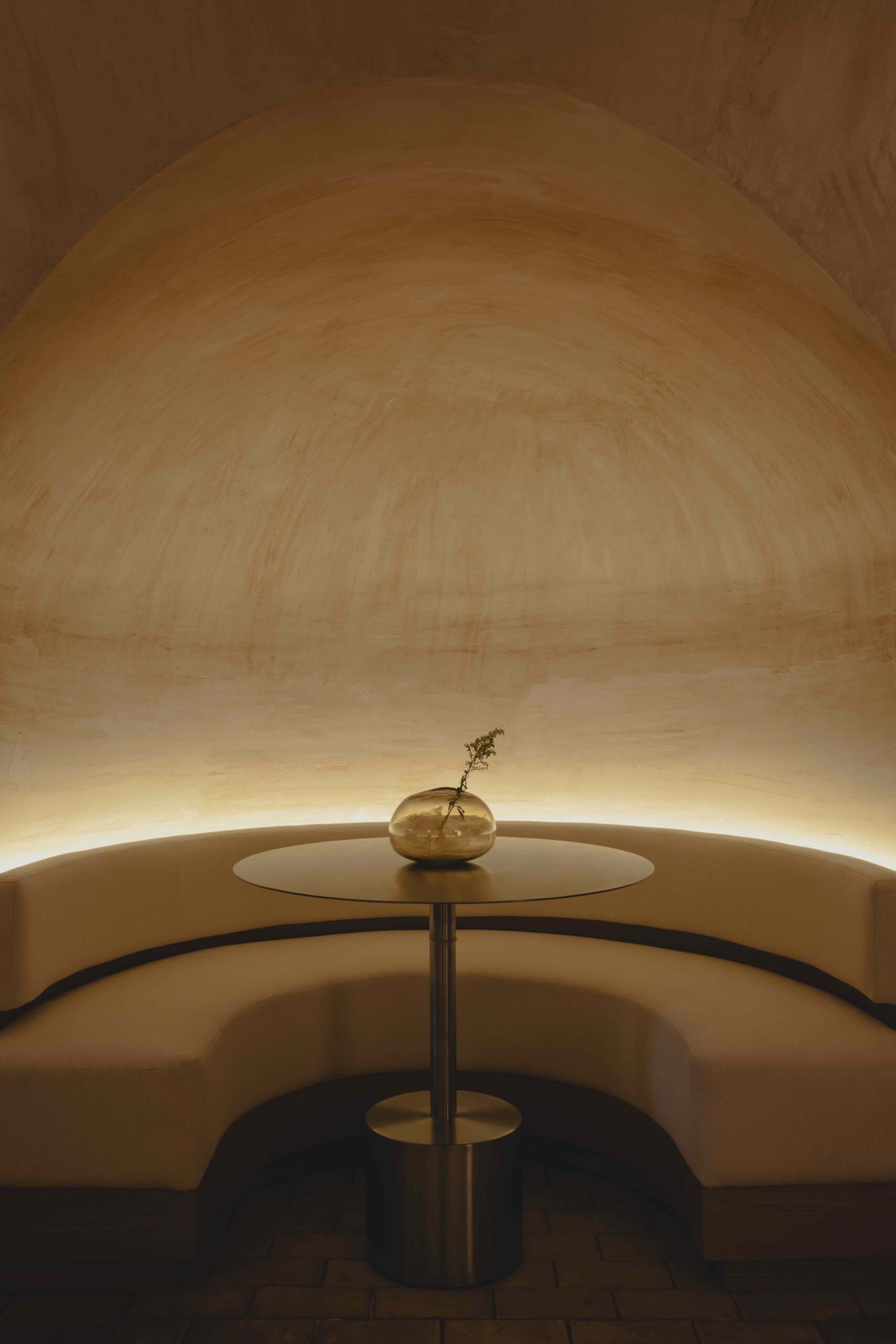 worc.studio Casa Símera Polanco Mexico City cafe curved bench