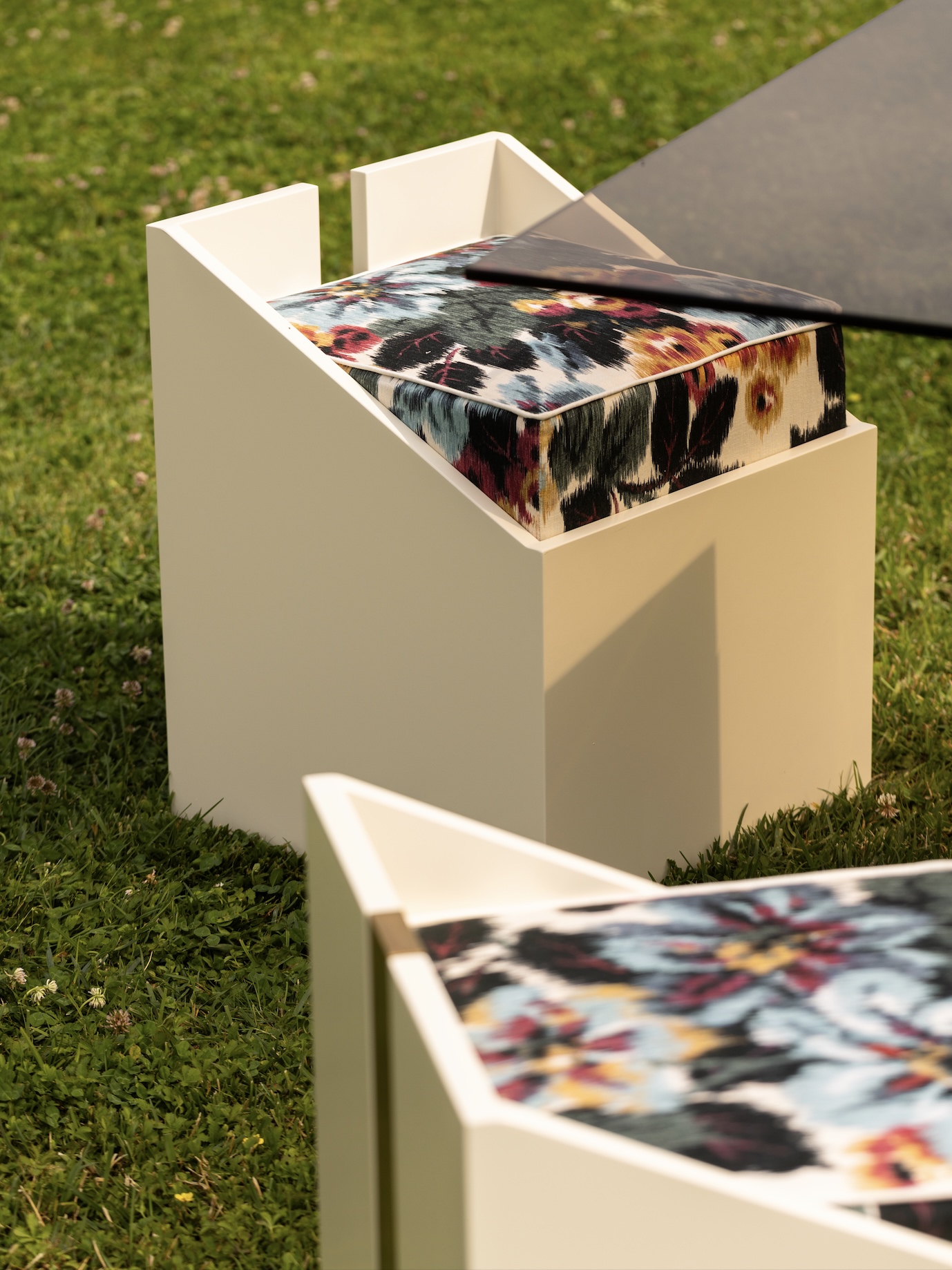 Vestigia Design in a Real World Crisalide by Cosimo Bonciani Bunker Gallery