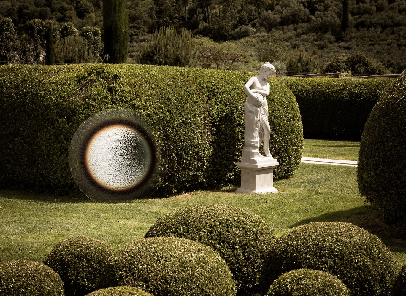 Vestigia Villa Marie Lucca sculpture garden mirror